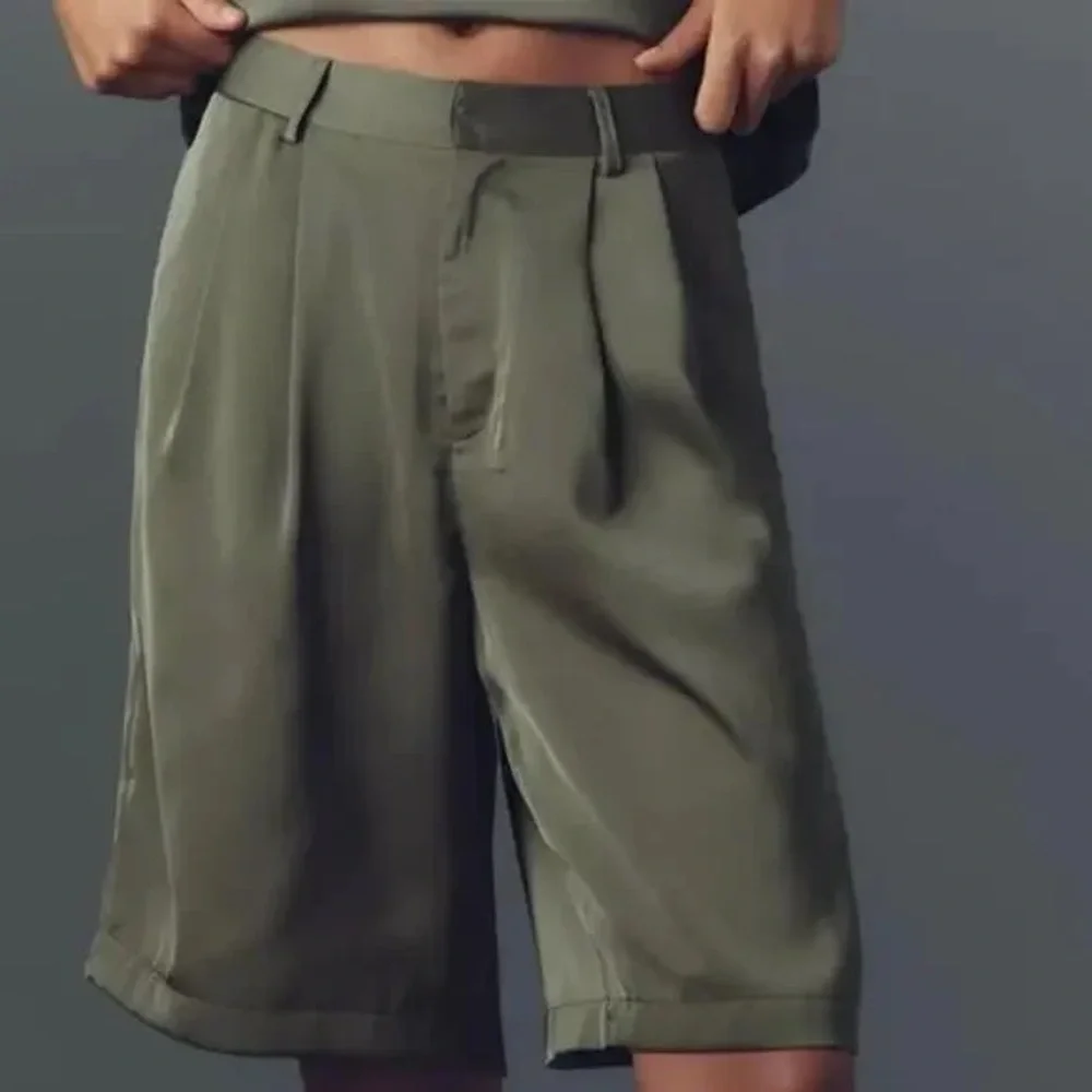 NWOT Anthropologie‎ bishop + young olive green Silky Bermuda Shorts